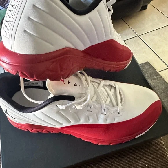 Jordan trainer prime BG youth 6.5